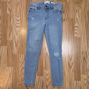 Celebrity Pink Meadow Light Blue Distressed Skinny Jeggings Size 3/26